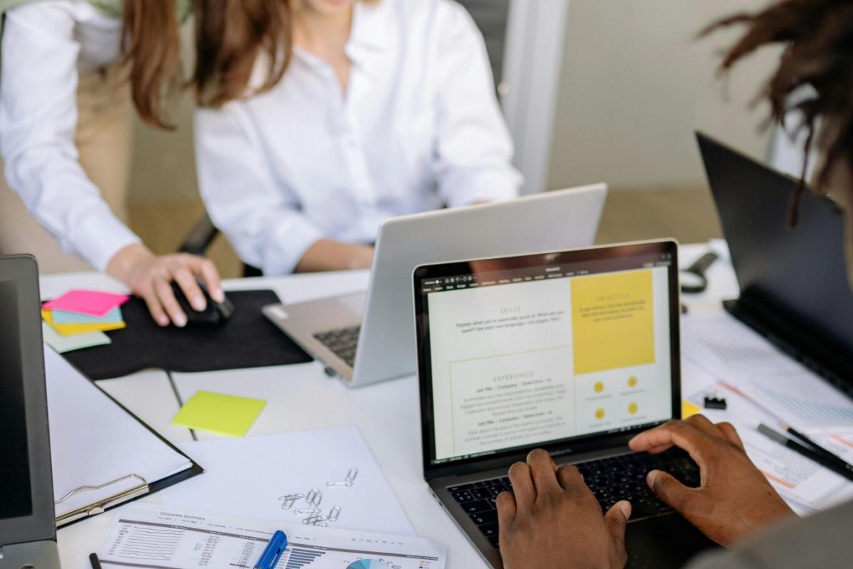 Collaborative, data-driven approach to project management and time tracking